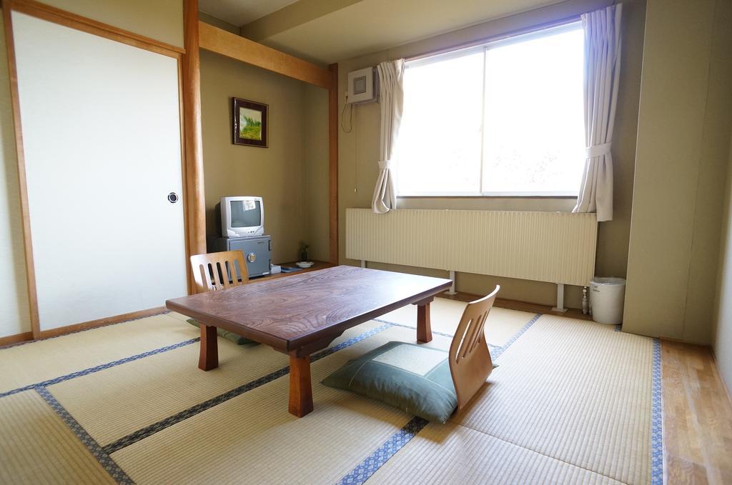 Hotel Madarao Iiyama Екстериор снимка