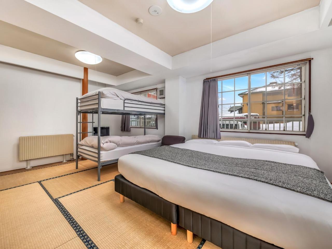 Hotel Madarao Iiyama Екстериор снимка